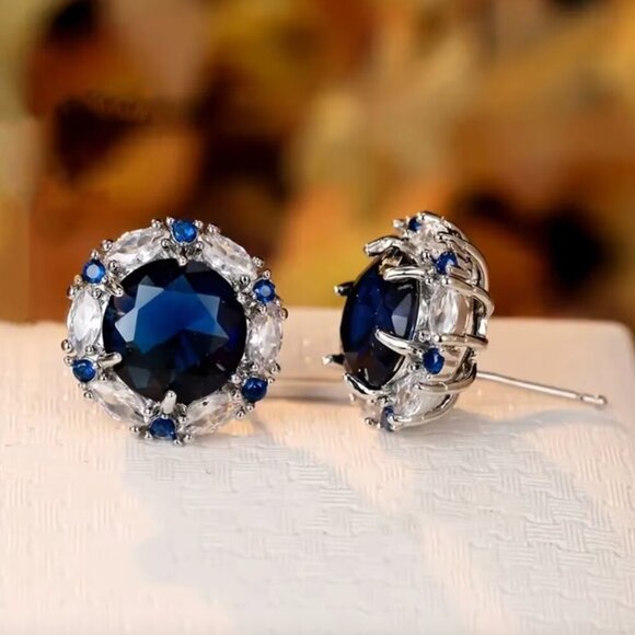18k White Gold Blue Sapphire Diamond Earrings Round Earrings - Picture 3 of 4